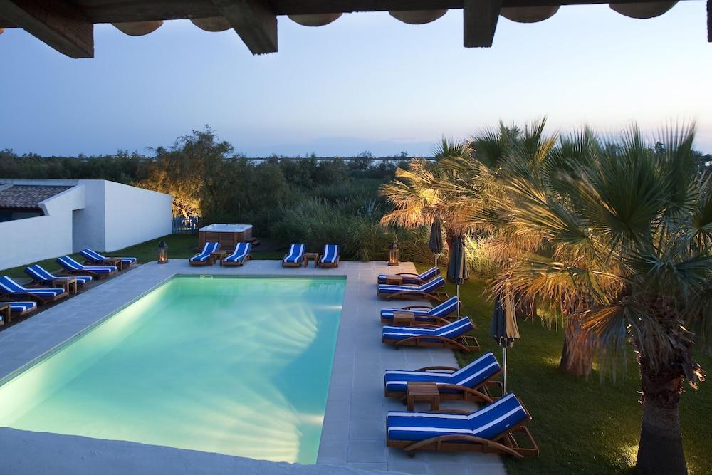 Mangio Fango Et Hotel
