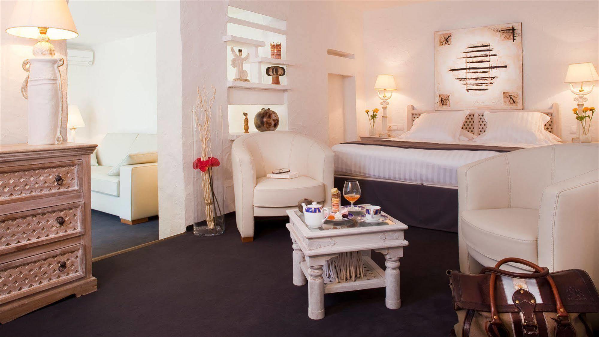 Mangio Fango Et 4* Les Saintes-Maries-de-la-Mer